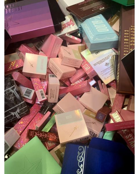 Jefree star cosmetics assortment 500pcs.